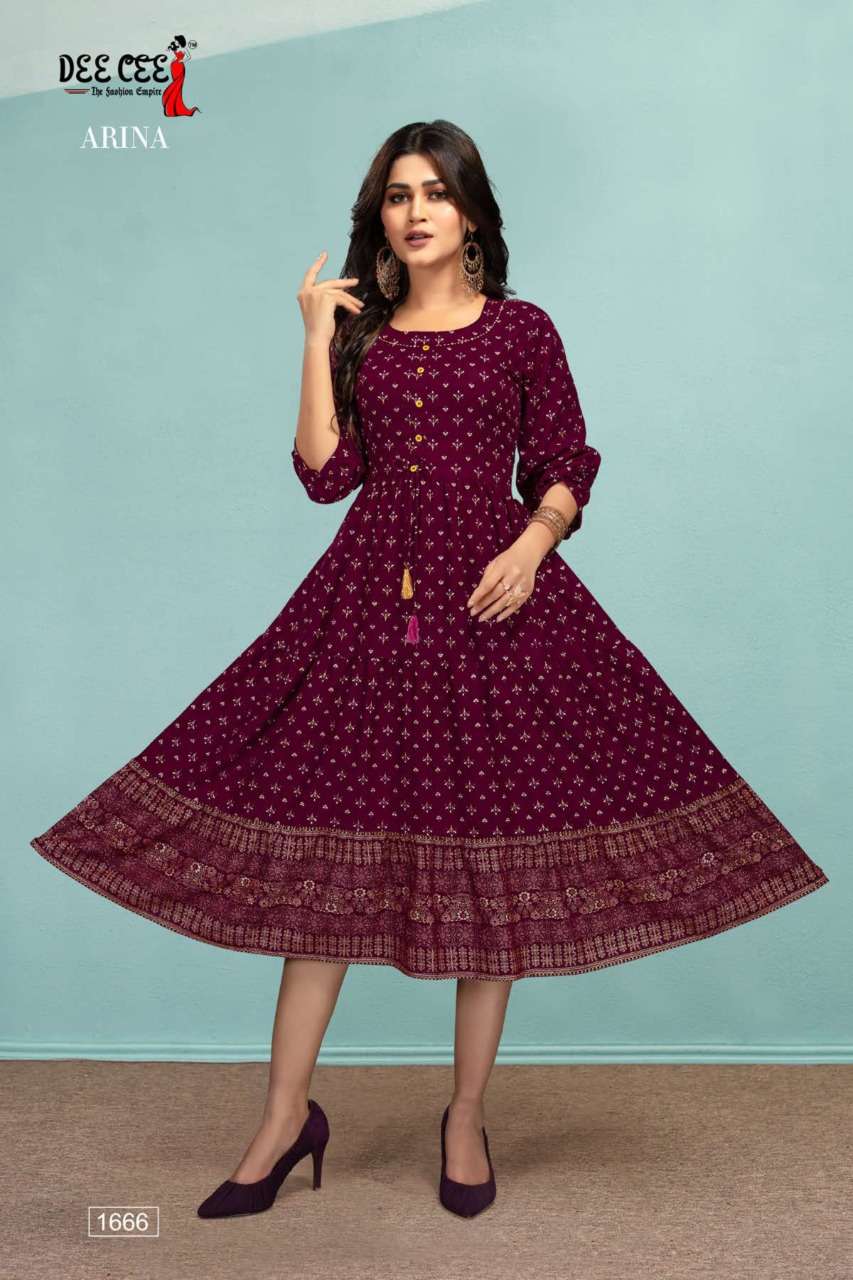 Padma - Jade Green Empire Waist Dress, महिलाओं की डिजाइनर ड्रेस, लेडीज  डिजाइनर ड्रेस - SUKRUTI DESIGN, Surat | ID: 2849257016197